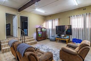 8 Bedroom Property for Sale in Oakdene Gauteng