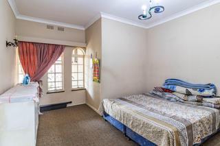 8 Bedroom Property for Sale in Oakdene Gauteng