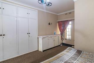 8 Bedroom Property for Sale in Oakdene Gauteng