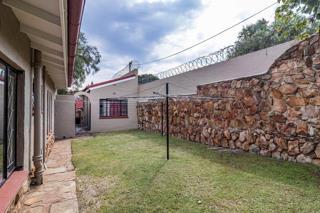 8 Bedroom Property for Sale in Oakdene Gauteng