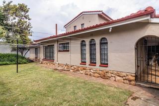 8 Bedroom Property for Sale in Oakdene Gauteng