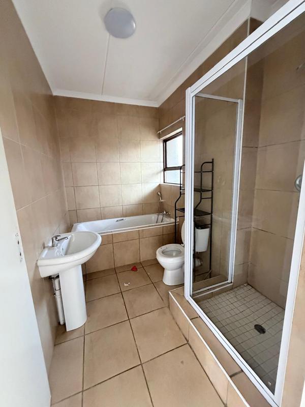 To Let 2 Bedroom Property for Rent in Helderwyk Gauteng