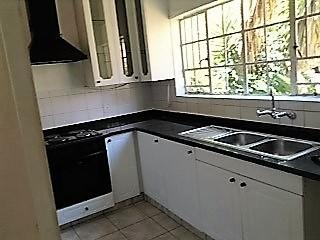 To Let 2 Bedroom Property for Rent in Sandown Gauteng