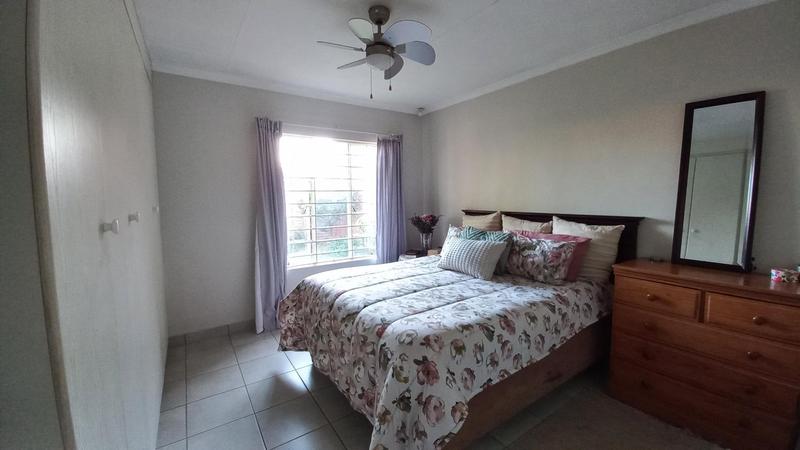 2 Bedroom Property for Sale in Elardus Park Gauteng