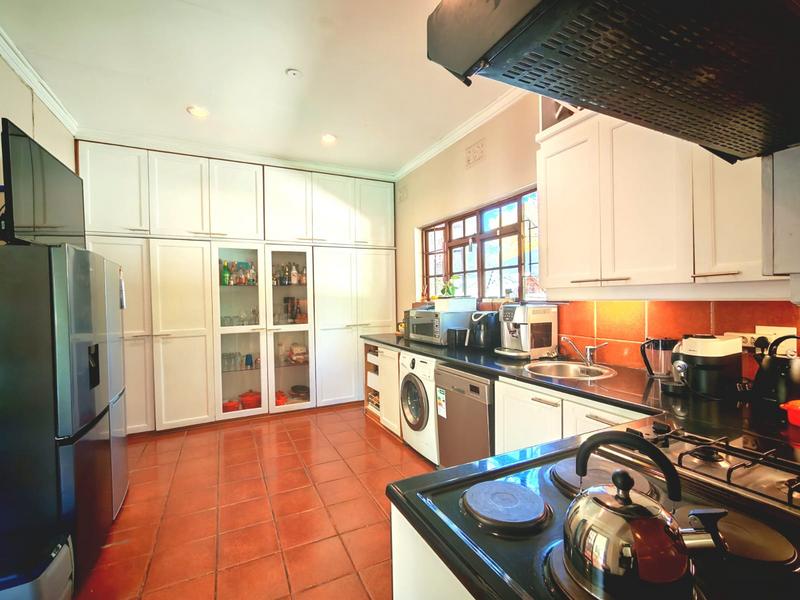 4 Bedroom Property for Sale in Lisdogan Park Gauteng