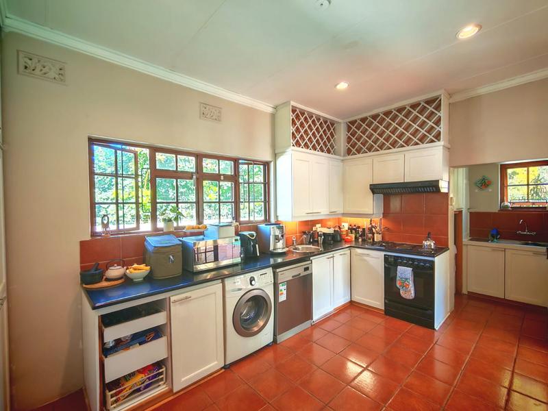 4 Bedroom Property for Sale in Lisdogan Park Gauteng