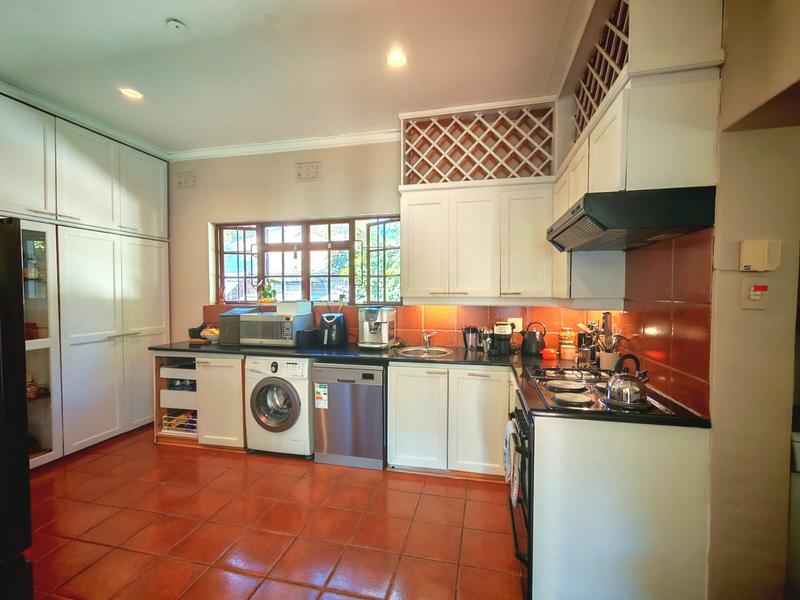 4 Bedroom Property for Sale in Lisdogan Park Gauteng