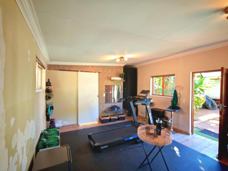 4 Bedroom Property for Sale in Lisdogan Park Gauteng