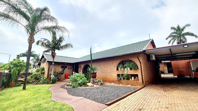 3 Bedroom Property for Sale in Florauna Gauteng