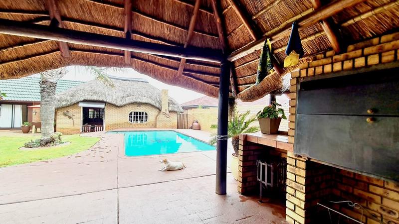 3 Bedroom Property for Sale in Florauna Gauteng