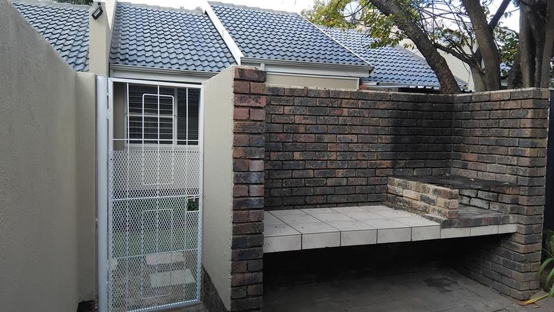 2 Bedroom Property for Sale in Fourways Gauteng