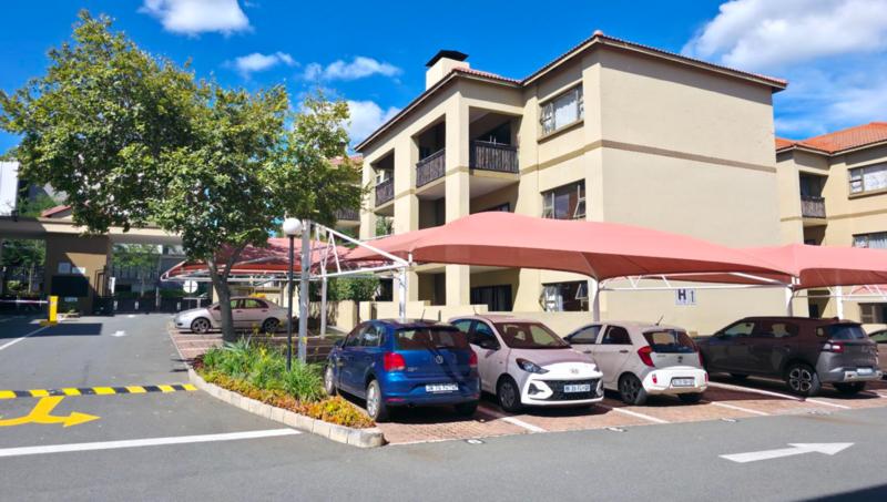 To Let 2 Bedroom Property for Rent in Lonehill Gauteng