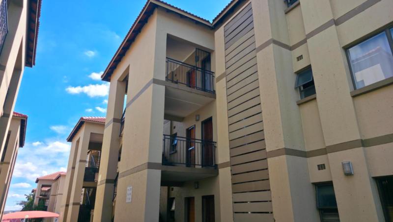 To Let 2 Bedroom Property for Rent in Lonehill Gauteng