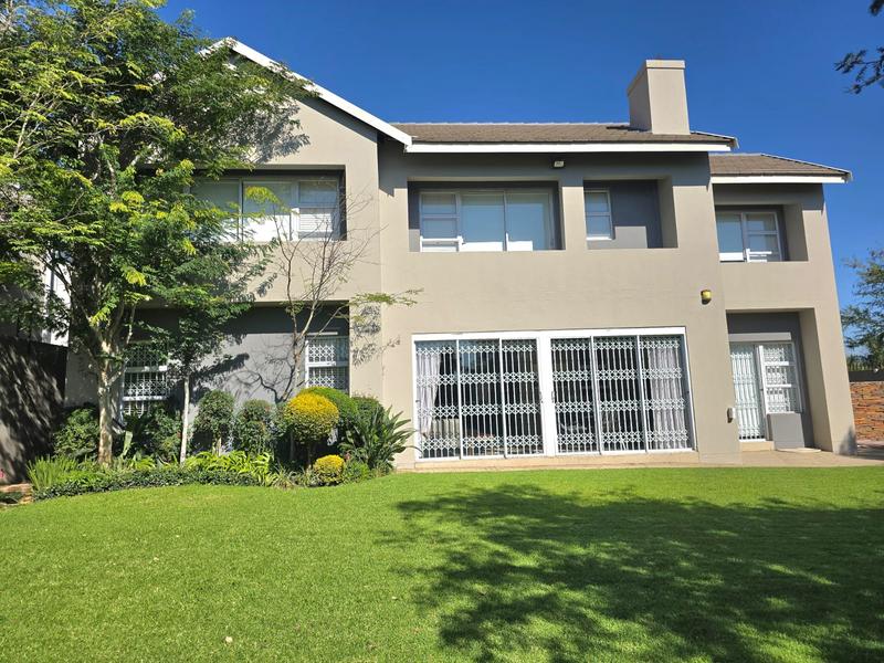 To Let 4 Bedroom Property for Rent in Waterkloof Heights Gauteng