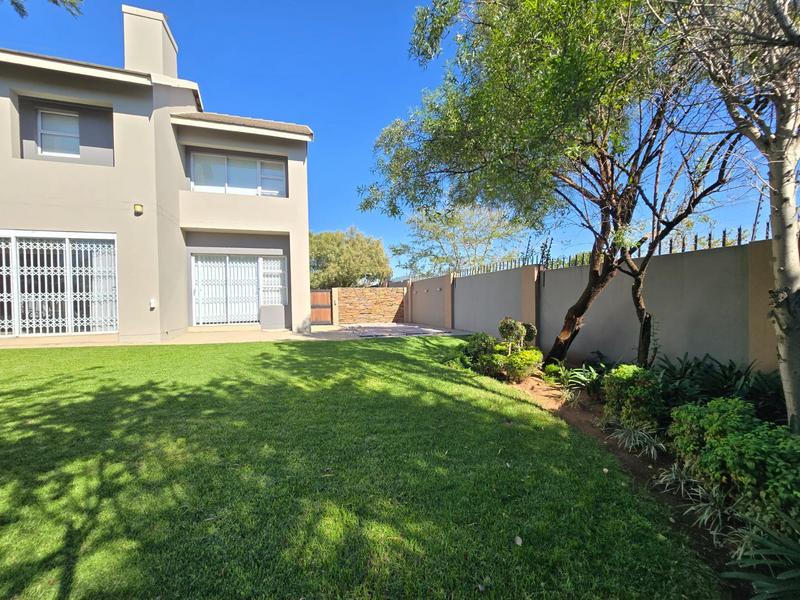 To Let 4 Bedroom Property for Rent in Waterkloof Heights Gauteng