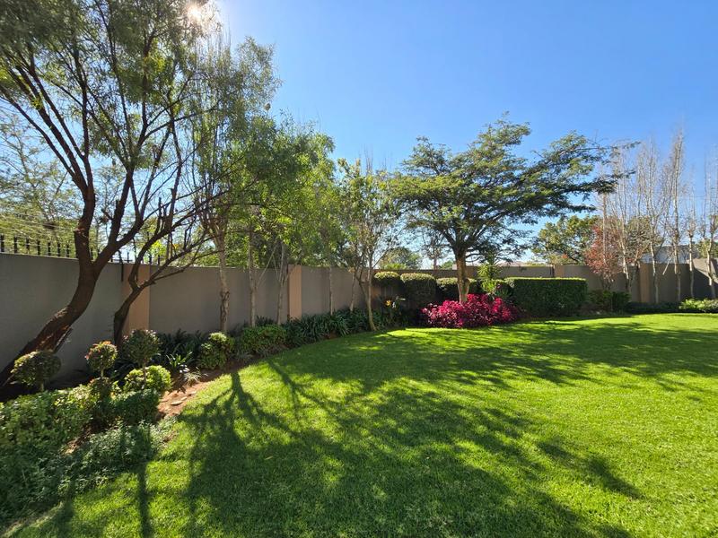 To Let 4 Bedroom Property for Rent in Waterkloof Heights Gauteng