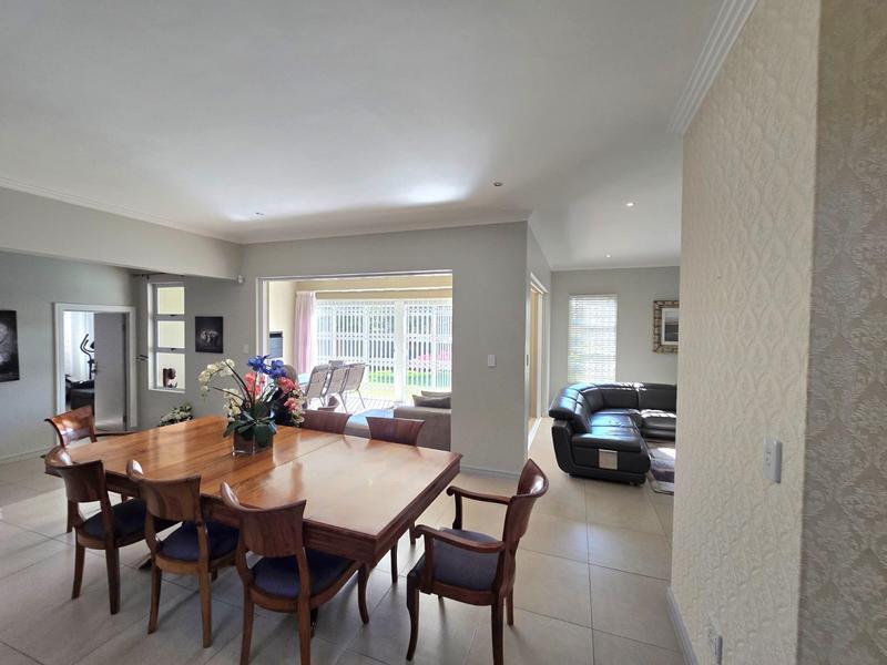 To Let 4 Bedroom Property for Rent in Waterkloof Heights Gauteng