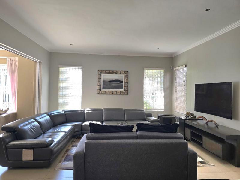 To Let 4 Bedroom Property for Rent in Waterkloof Heights Gauteng