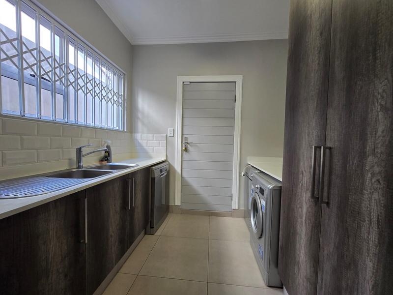To Let 4 Bedroom Property for Rent in Waterkloof Heights Gauteng