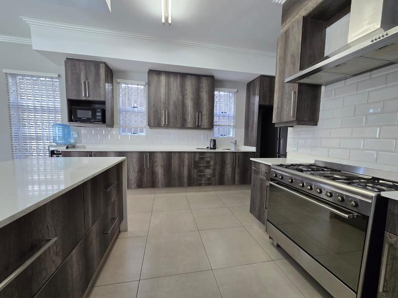 To Let 4 Bedroom Property for Rent in Waterkloof Heights Gauteng