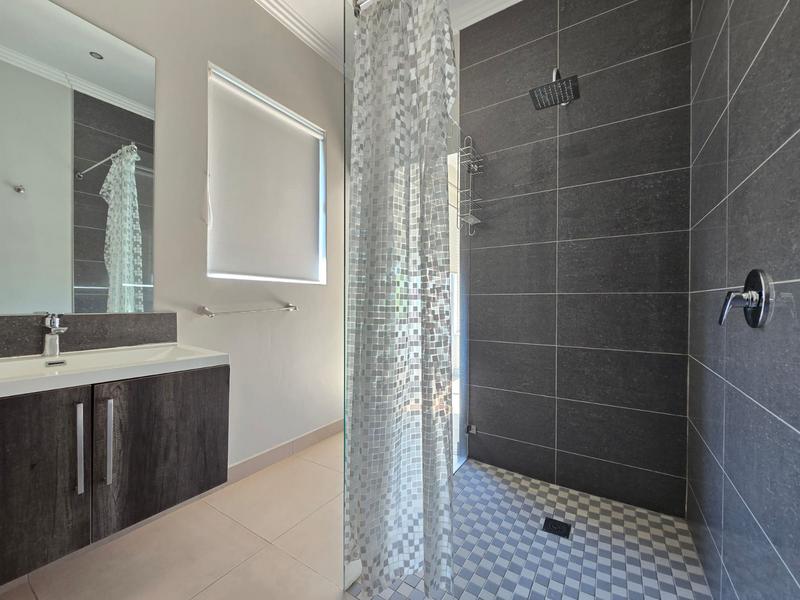 To Let 4 Bedroom Property for Rent in Waterkloof Heights Gauteng