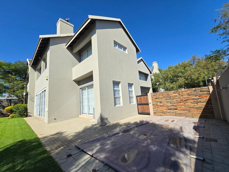 To Let 4 Bedroom Property for Rent in Waterkloof Heights Gauteng