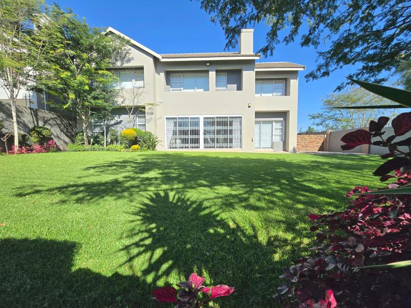 To Let 4 Bedroom Property for Rent in Waterkloof Heights Gauteng