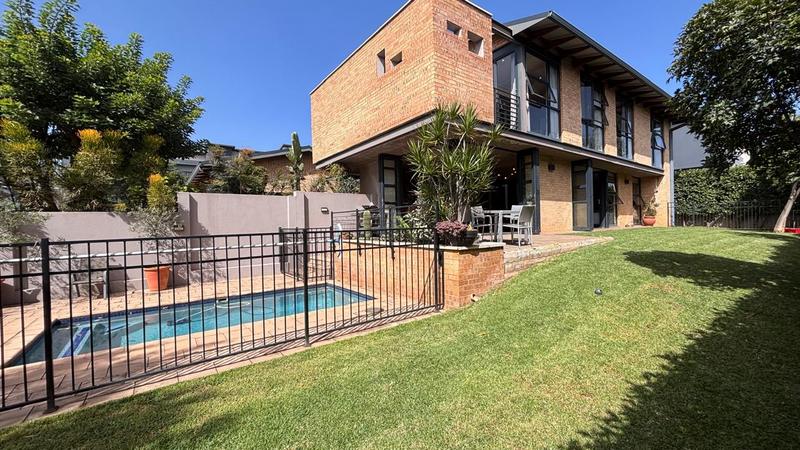4 Bedroom Property for Sale in Midstream Ridge Gauteng