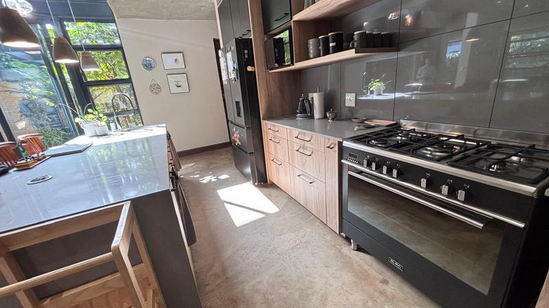 4 Bedroom Property for Sale in Midstream Ridge Gauteng