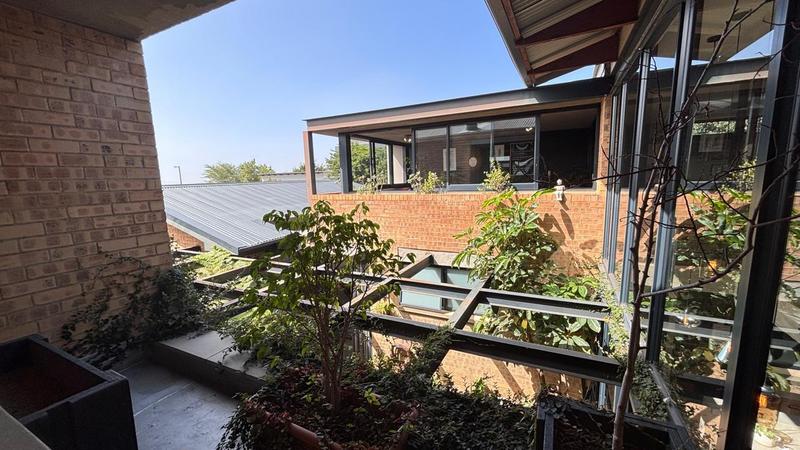 4 Bedroom Property for Sale in Midstream Ridge Gauteng