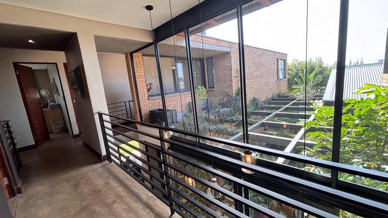 4 Bedroom Property for Sale in Midstream Ridge Gauteng