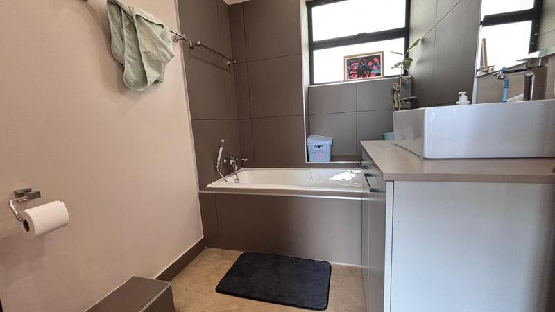 4 Bedroom Property for Sale in Midstream Ridge Gauteng