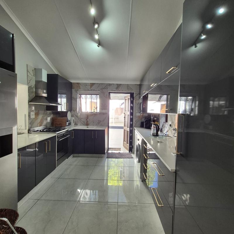 3 Bedroom Property for Sale in Strathavon Gauteng