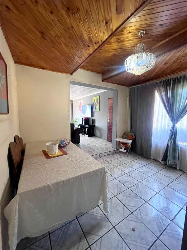 3 Bedroom Property for Sale in Diepkloof Gauteng