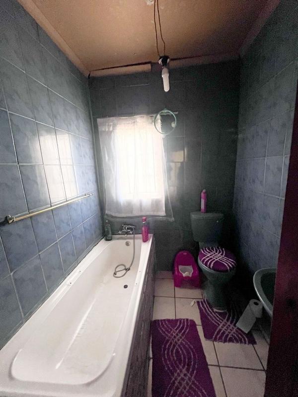 3 Bedroom Property for Sale in Diepkloof Gauteng