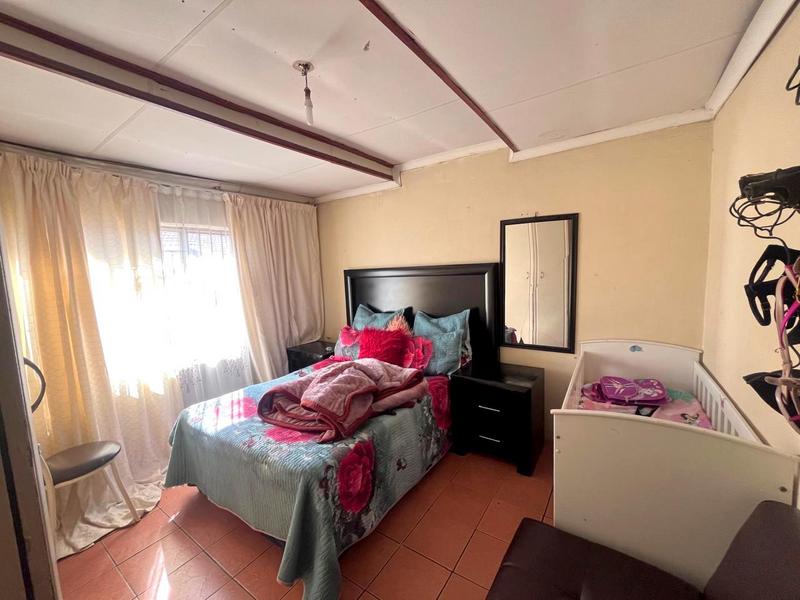 3 Bedroom Property for Sale in Diepkloof Gauteng