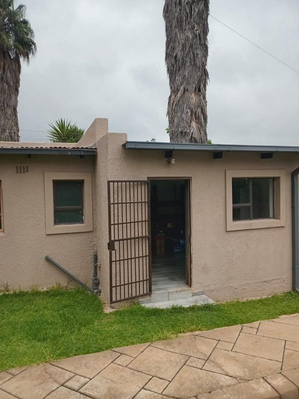 To Let 1 Bedroom Property for Rent in Discovery Gauteng