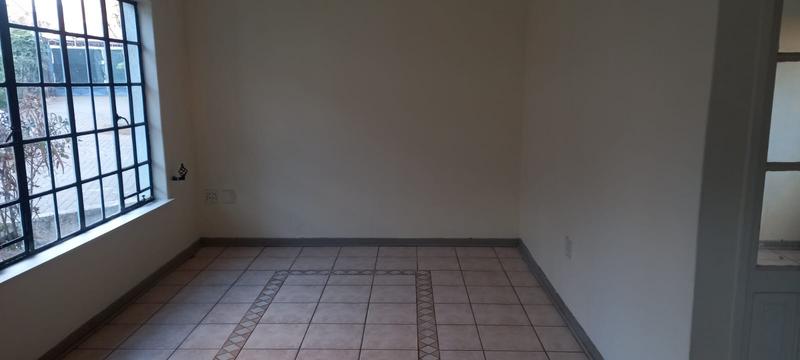 To Let 1 Bedroom Property for Rent in Florida Gauteng