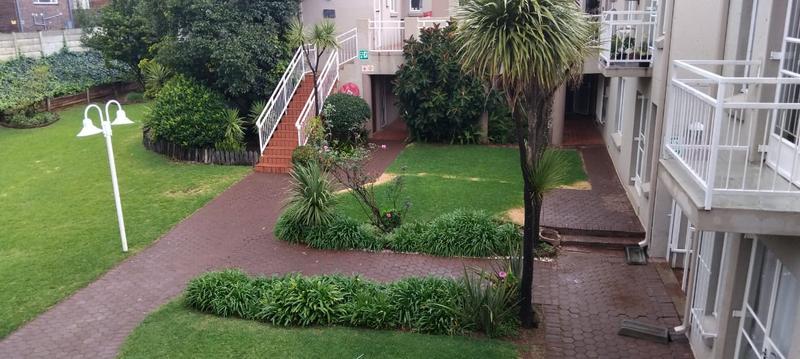 To Let 3 Bedroom Property for Rent in Roodekrans Gauteng