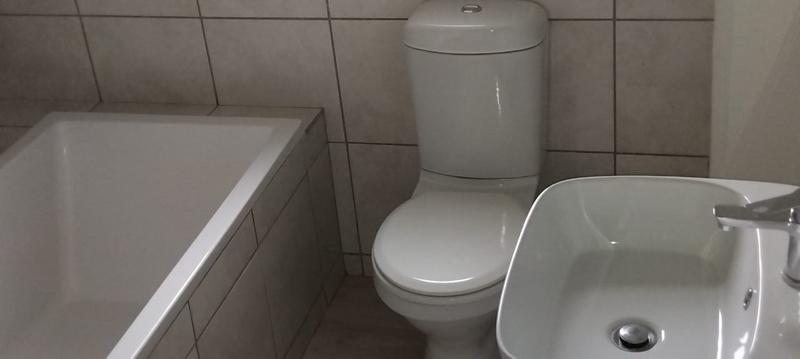 To Let 3 Bedroom Property for Rent in Roodekrans Gauteng