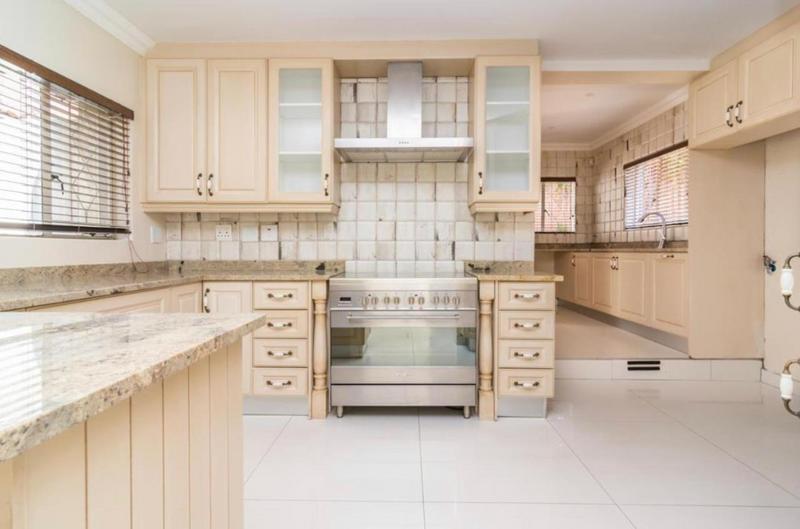 To Let 5 Bedroom Property for Rent in Roodekrans Gauteng
