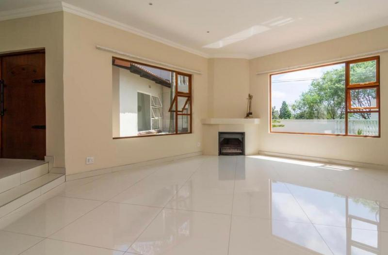 To Let 5 Bedroom Property for Rent in Roodekrans Gauteng