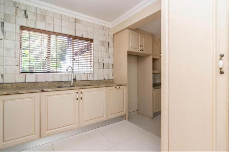 To Let 5 Bedroom Property for Rent in Roodekrans Gauteng