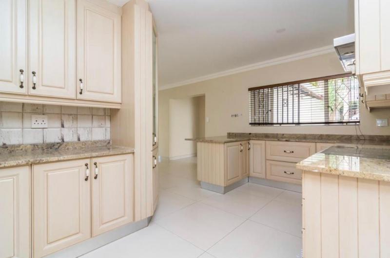 To Let 5 Bedroom Property for Rent in Roodekrans Gauteng