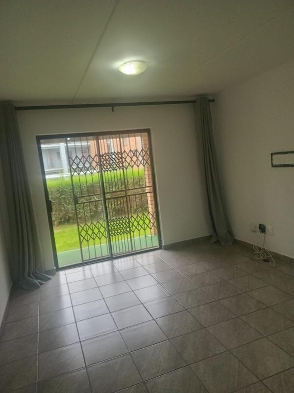 To Let 2 Bedroom Property for Rent in Witpoortjie Gauteng