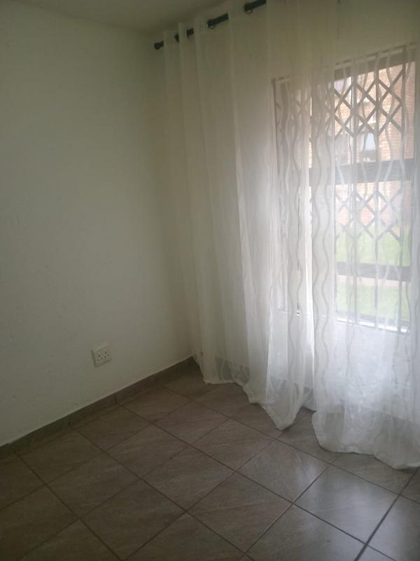 To Let 2 Bedroom Property for Rent in Witpoortjie Gauteng