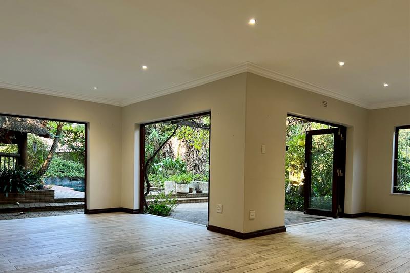 5 Bedroom Property for Sale in Buccleuch Gauteng