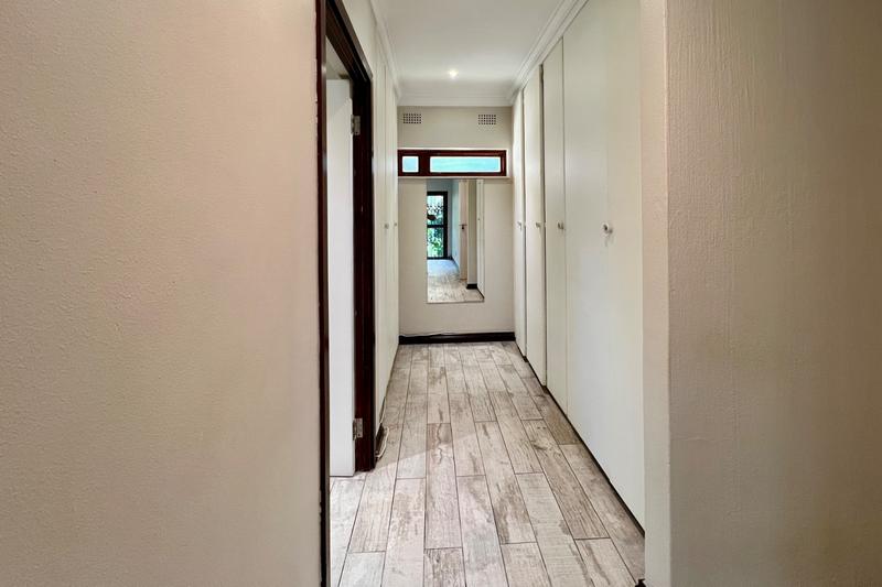 5 Bedroom Property for Sale in Buccleuch Gauteng