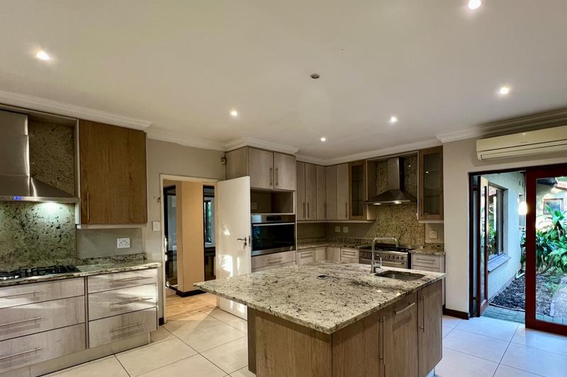 5 Bedroom Property for Sale in Buccleuch Gauteng