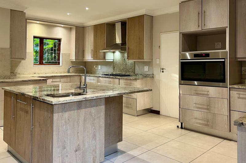 5 Bedroom Property for Sale in Buccleuch Gauteng